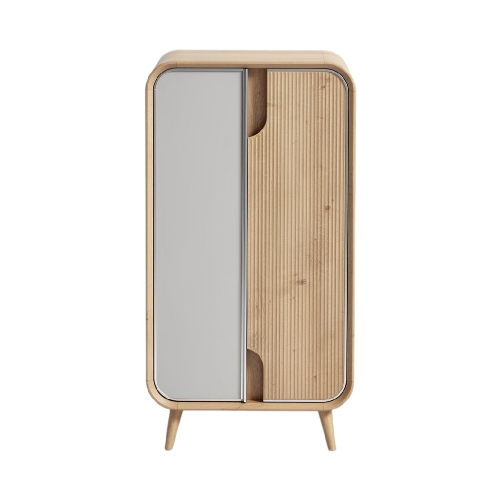 **Moderne kast met twee deuren en natuurlijke houtafwerking**